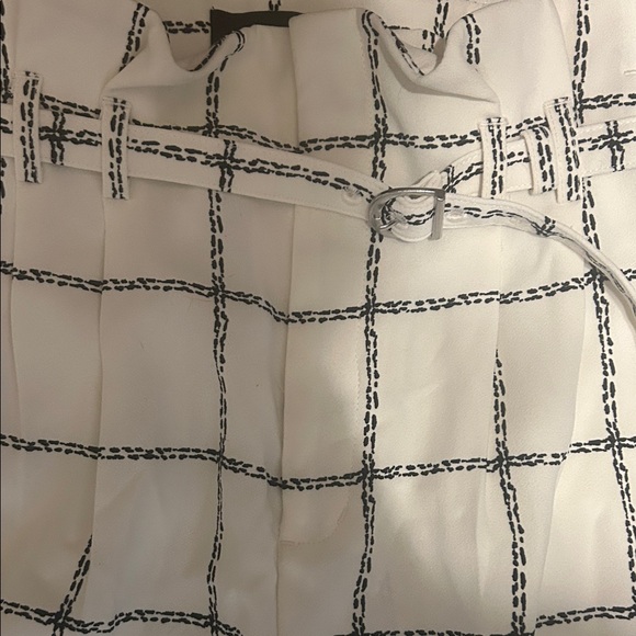 Express High Rise Checkered White Pants - Wide Leg 2R/2R - Picture 6 of 9